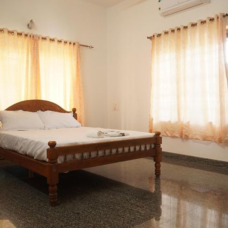 Joby Homestay Kadamakudy Kochi Exteriör bild
